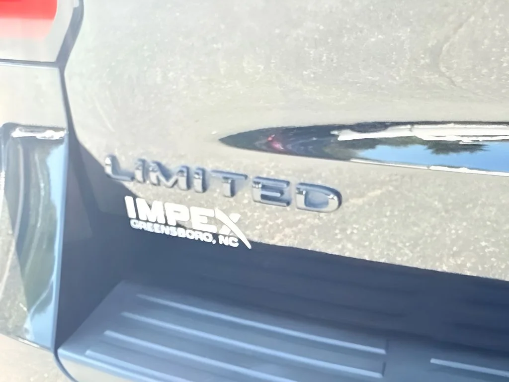 Used 2022 Black Ford Limited image 29