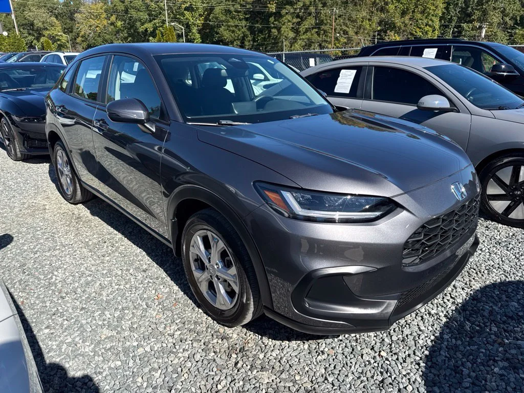 Used 2025  Honda LX image 2