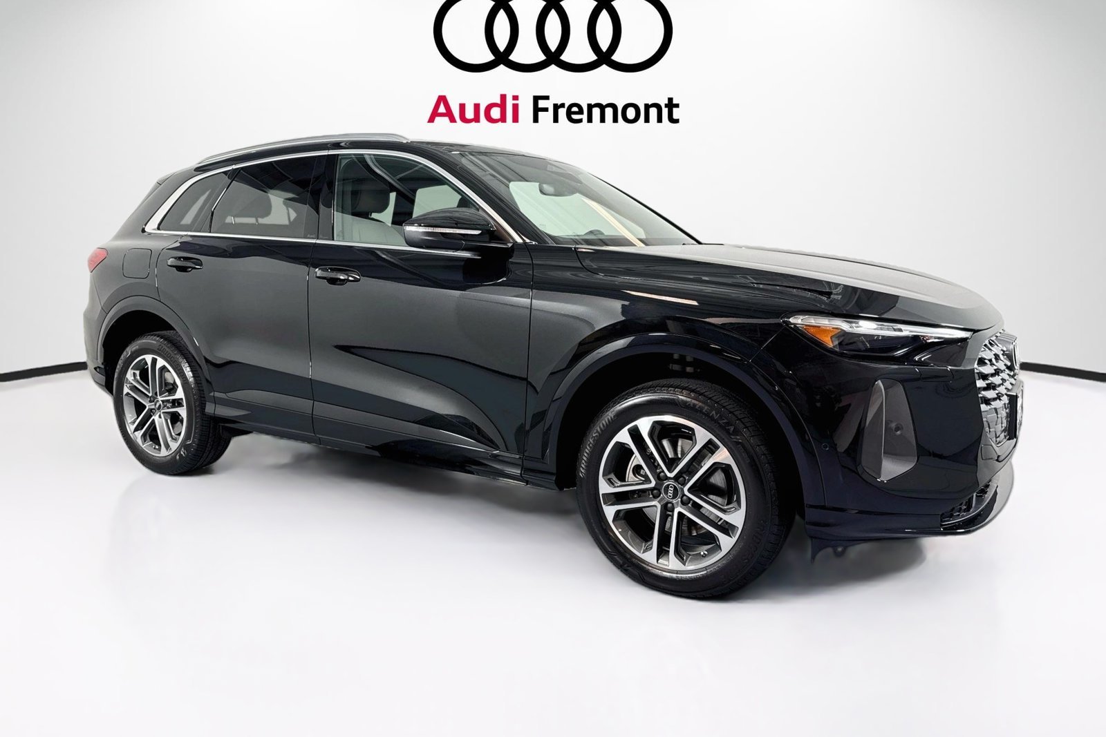 Used 2025 Mythos Black Metallic Audi Premium Plus image 7