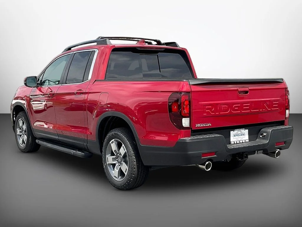 New 2026 Radiant Red Metallic II Honda RTL image 4