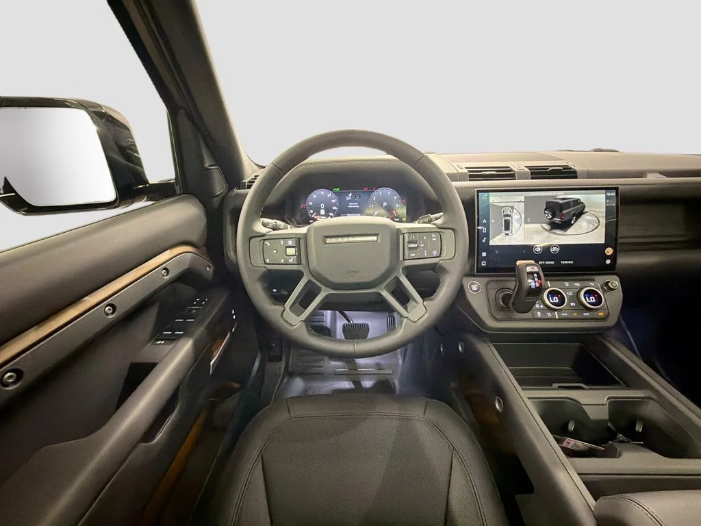 New 2026 Gondwana Stone Metallic Land Rover X-Dynamic SE image 23