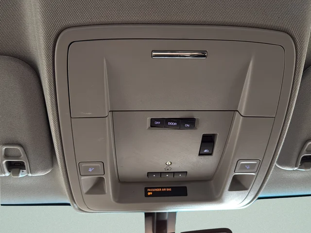 Used 2018 Gray GMC SLT image 20