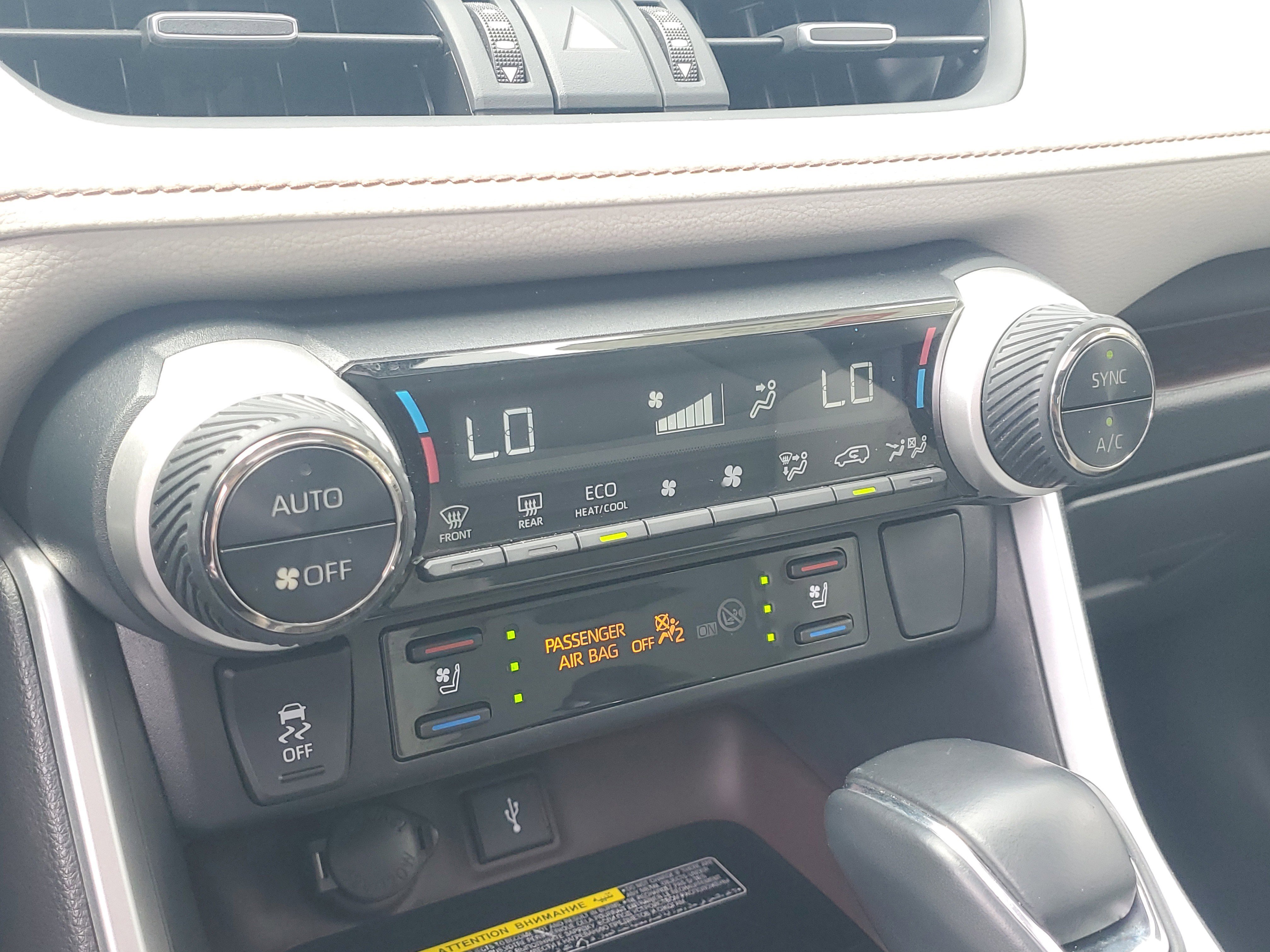 Used 2020 Blizzard Pearl Toyota Hybrid Limited image 29