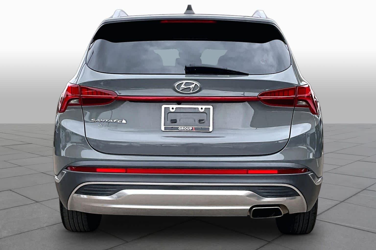 Used 2023 Hampton Gray Hyundai SEL image 5