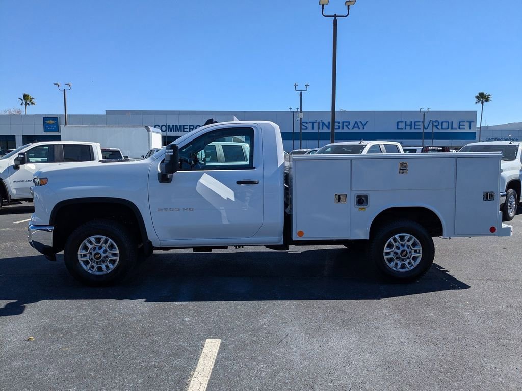 New 2026 Summit White Chevrolet WT image 8