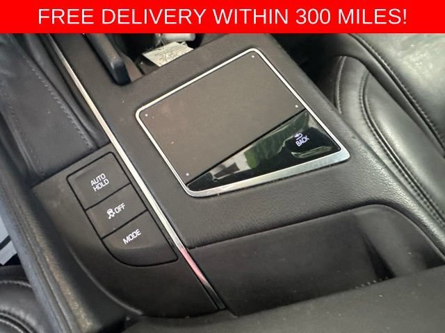 Certified Used 2016 CRYSTAL WHITE TRICOAT Cadillac Luxury AWD image 18