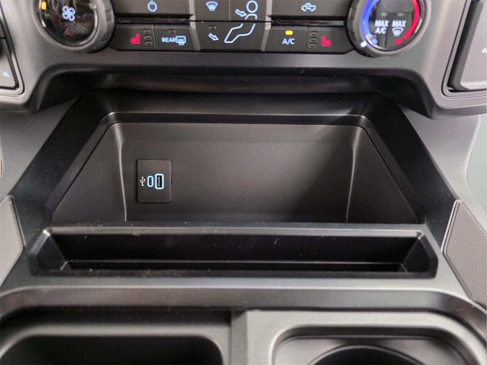 New 2026 Carbonized Gray Metallic Ford F-250® XLT image 35