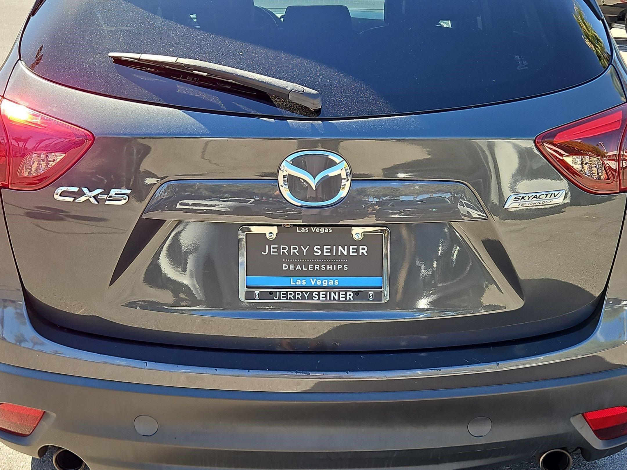 Used 2016 Meteor Gray Mica Mazda Grand Touring image 13