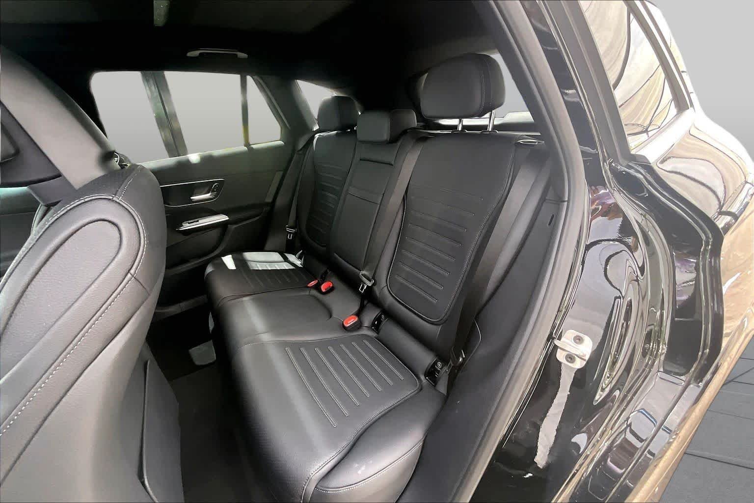 Certified Used 2026 Black Mercedes-Benz GLC 300 image 21