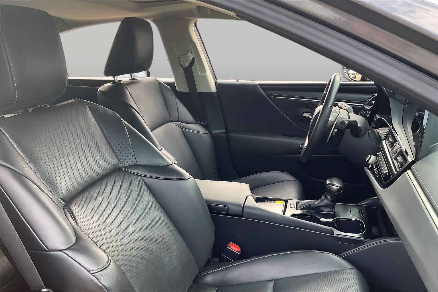 Used 2025 Cloudburst Gray Lexus  image 9