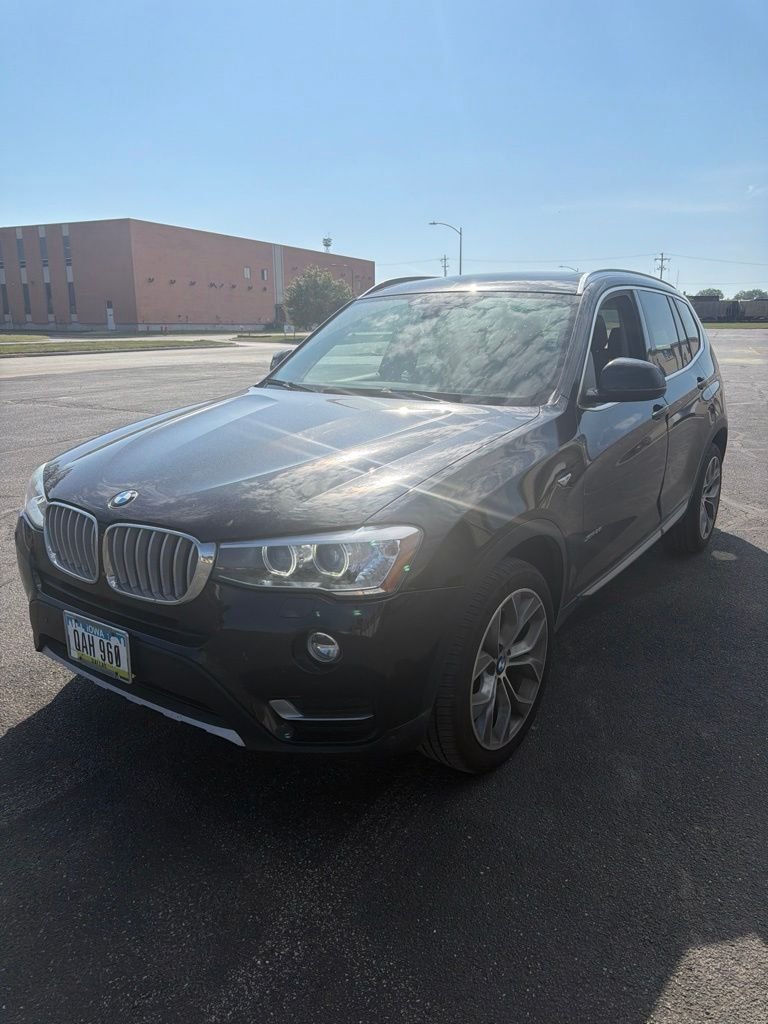 Used 2015 Black Sapphire Metallic BMW xDrive28i image 2