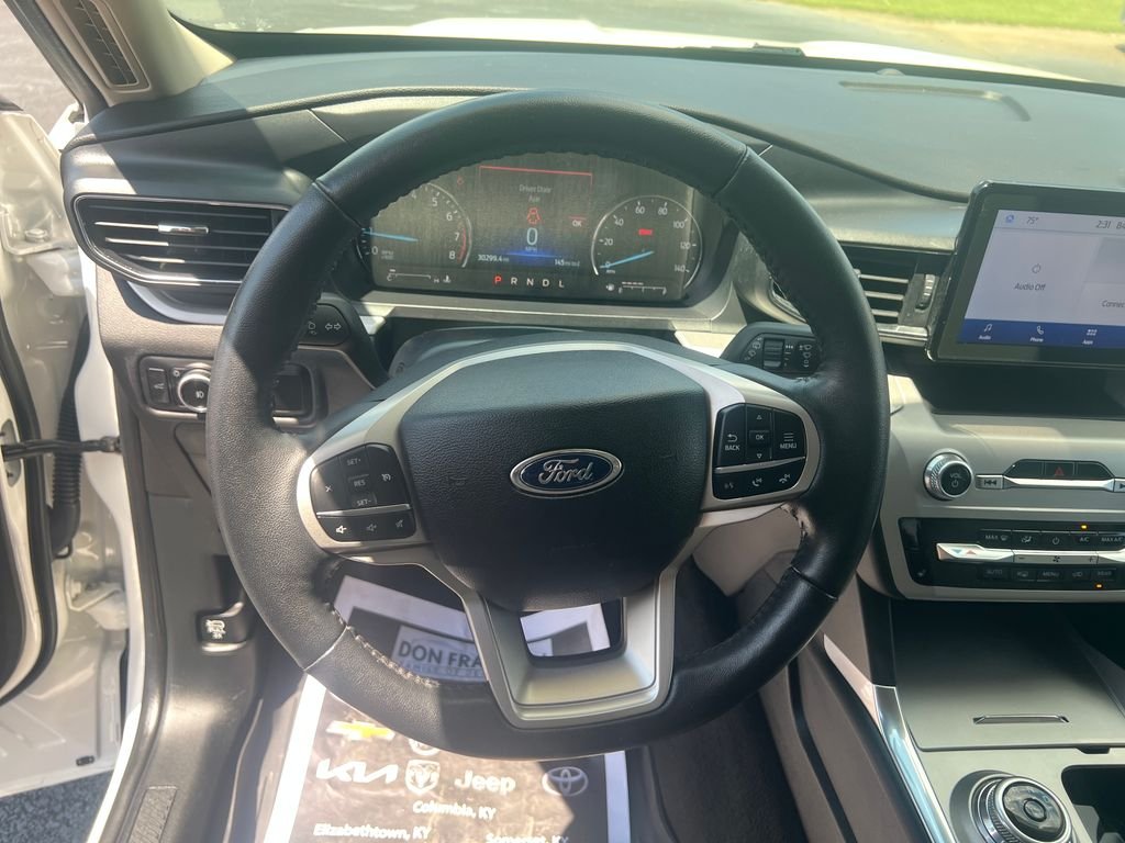 Used 2023 White Ford XLT image 14