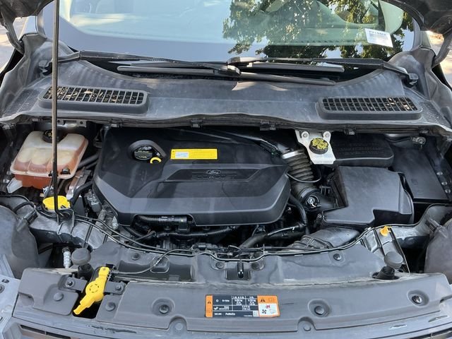 Used 2015  Ford SE image 21