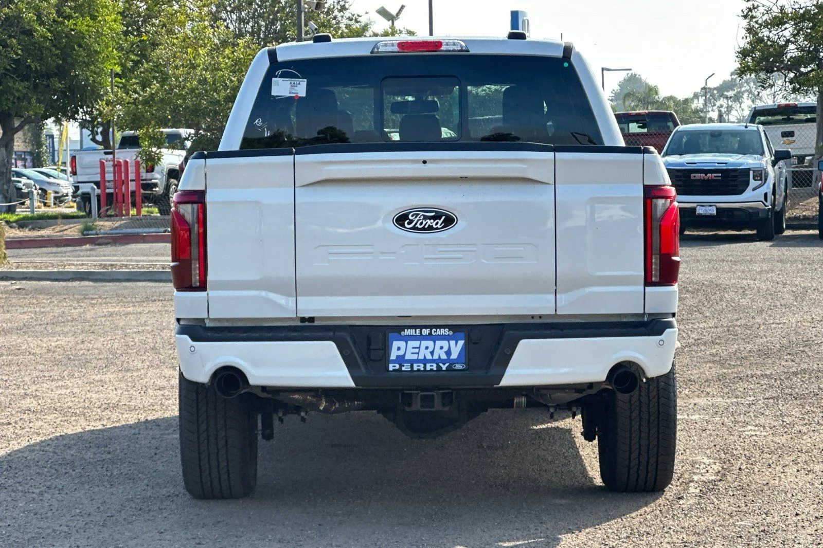New 2026 Star White Metallic Tri-Coat Ford Lariat® image 4