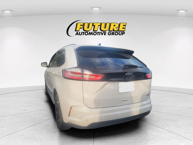 Certified Used 2023 White Ford SE image 4