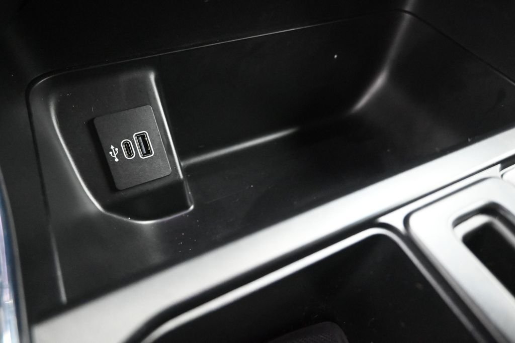 Used 2025 Black Ford XLT image 18