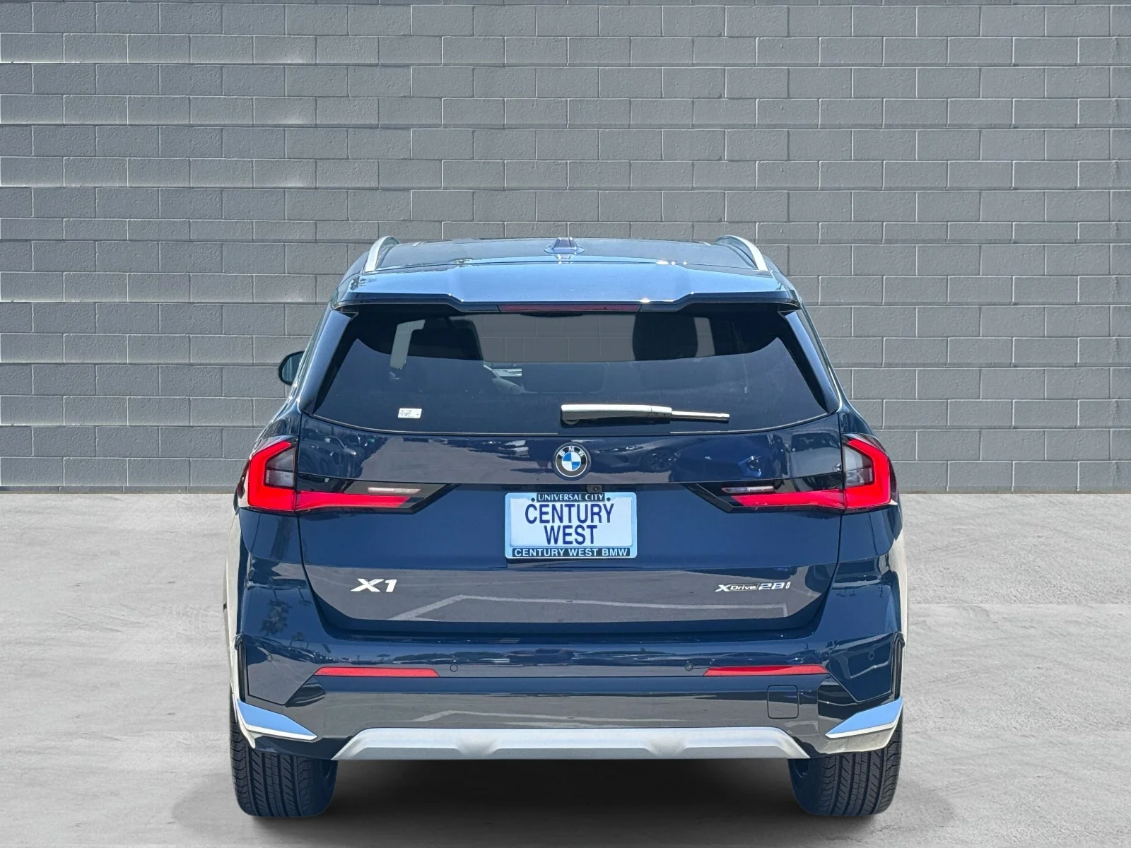 New 2026 Night Dusk Blue Metallic BMW xDrive28i Sports Activity Vehicle image 4