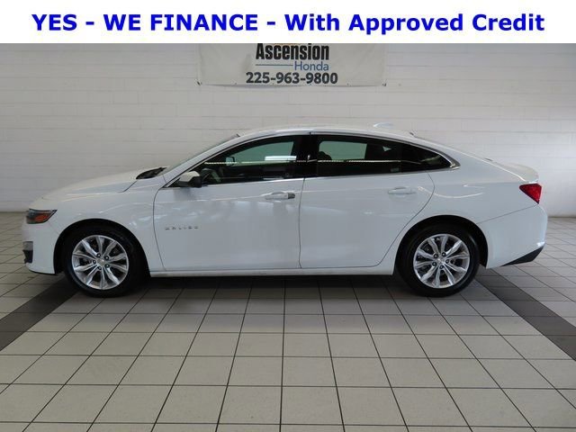Used 2023 Summit White Chevrolet LT image 3