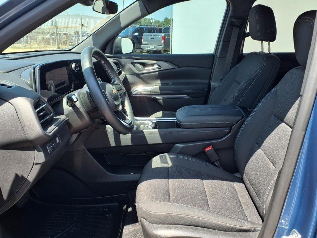 Certified Used 2025 Lakeshore Blue Metallic Chevrolet LT image 12