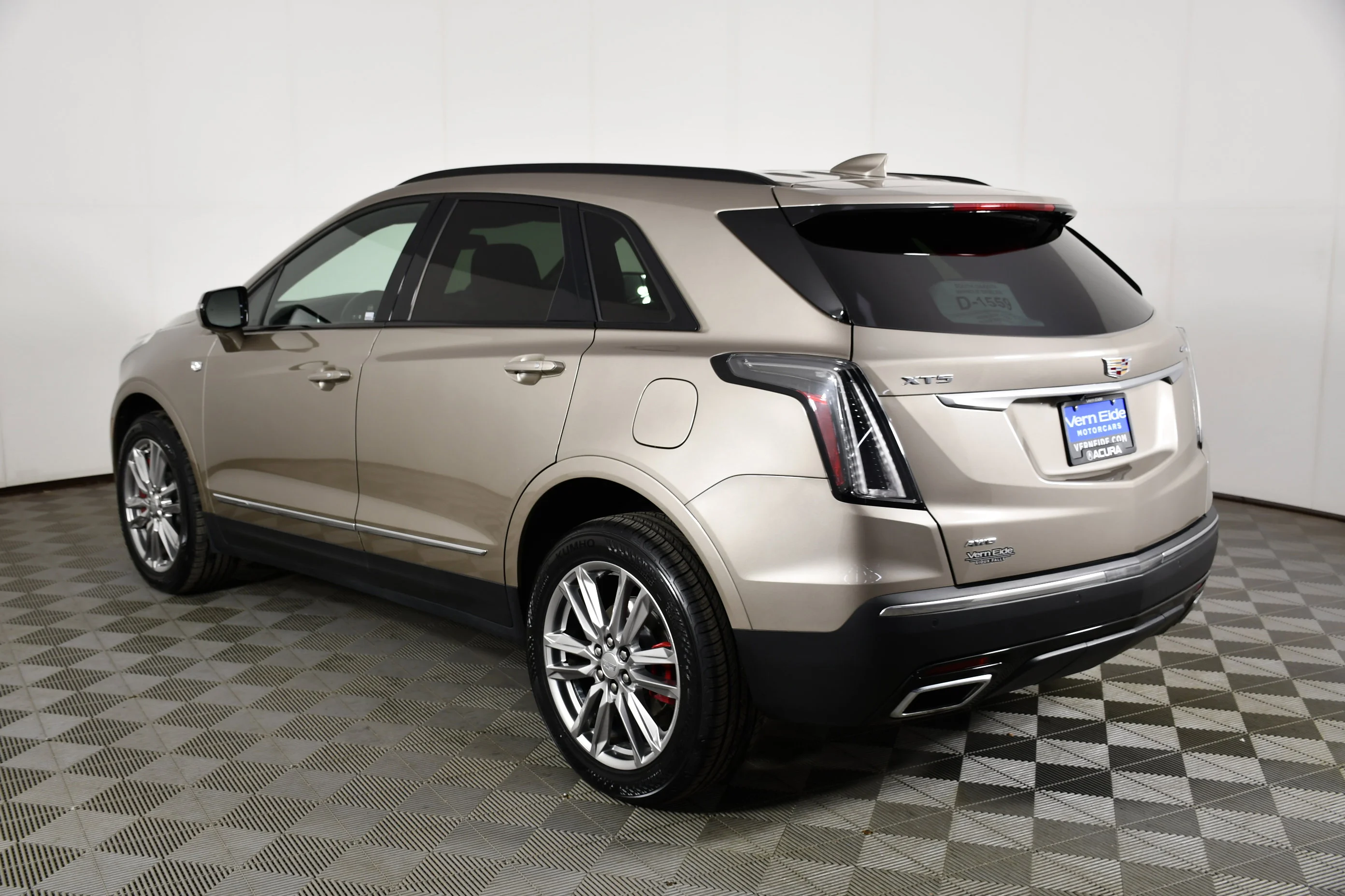 Used 2023 Latte Ea Cadillac AWD Sport image 8