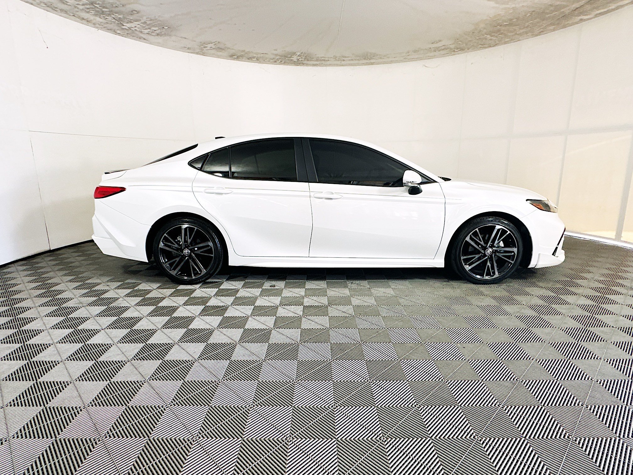 Used 2025 Pearl Toyota XSE image 2