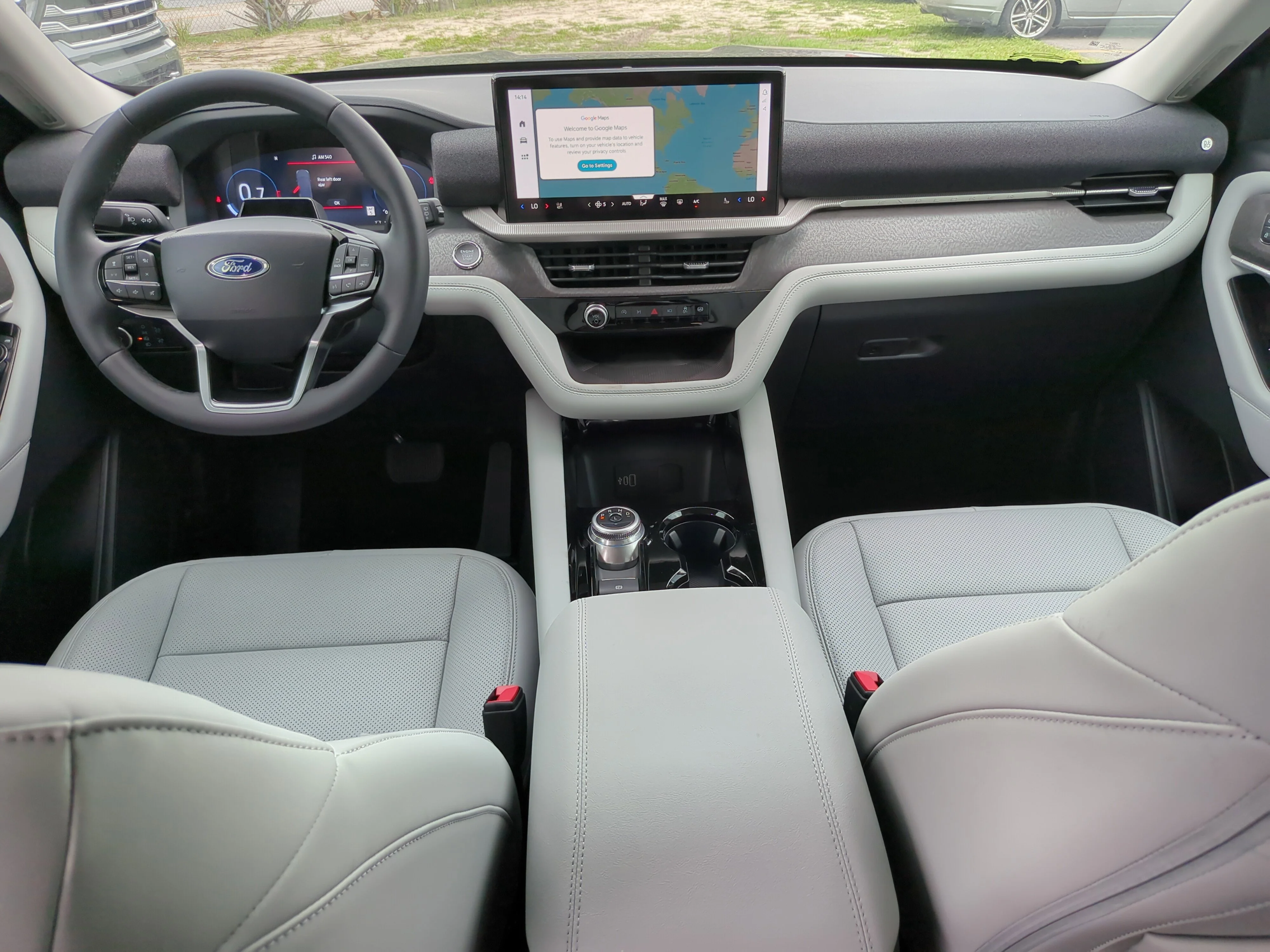 New 2026 Carbonized Gray Metallic Ford Platinum™ image 12