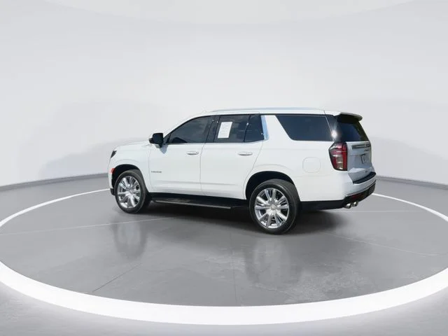 Used 2023 White Chevrolet High Country image 8