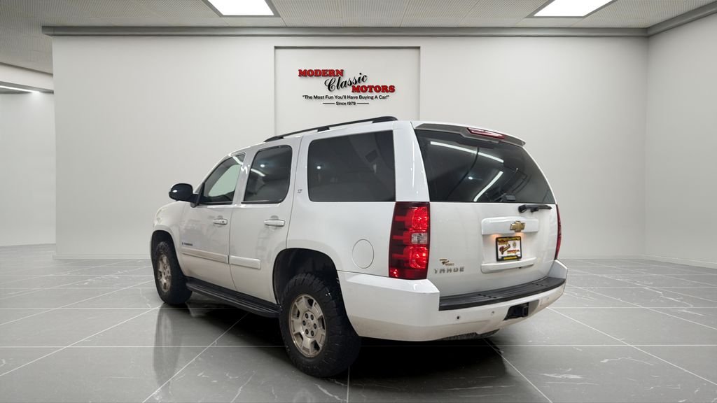 Used 2007 White Chevrolet LT image 3