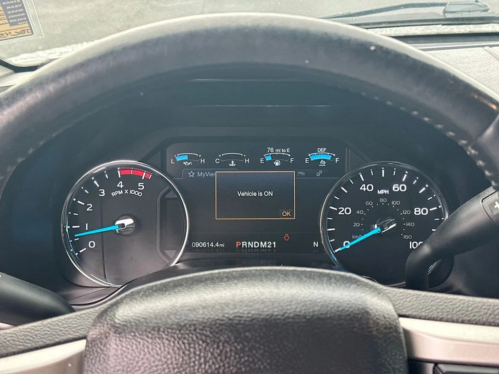 Used 2018 Silver Ford Lariat image 26