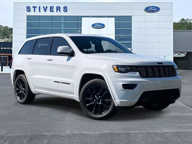 2020 Jeep Grand Cherokee Altitude's photo