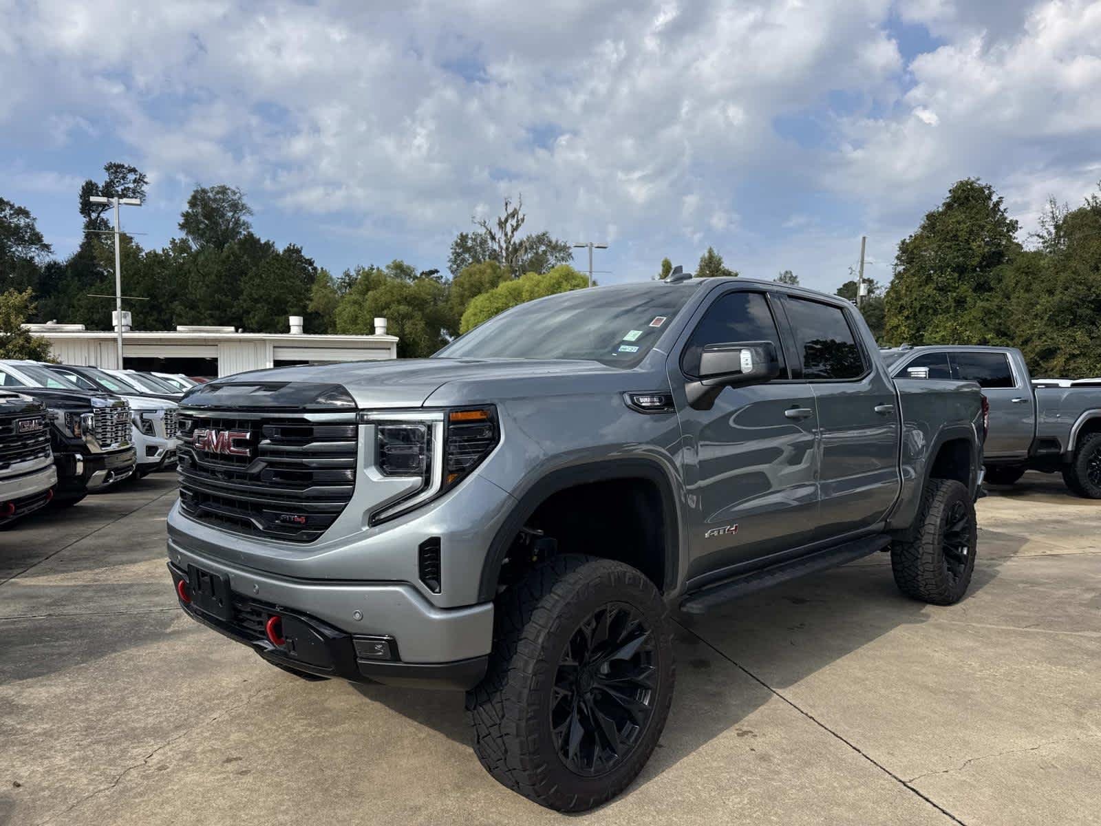 2025 GMC Sierra 1500 AT4