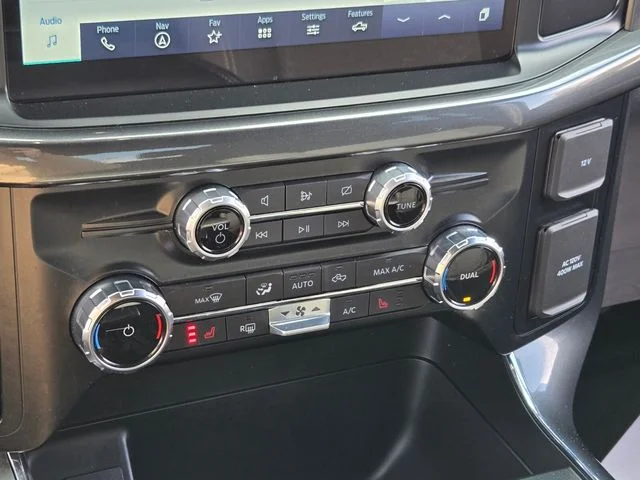 Used 2023 Black Ford XLT image 29