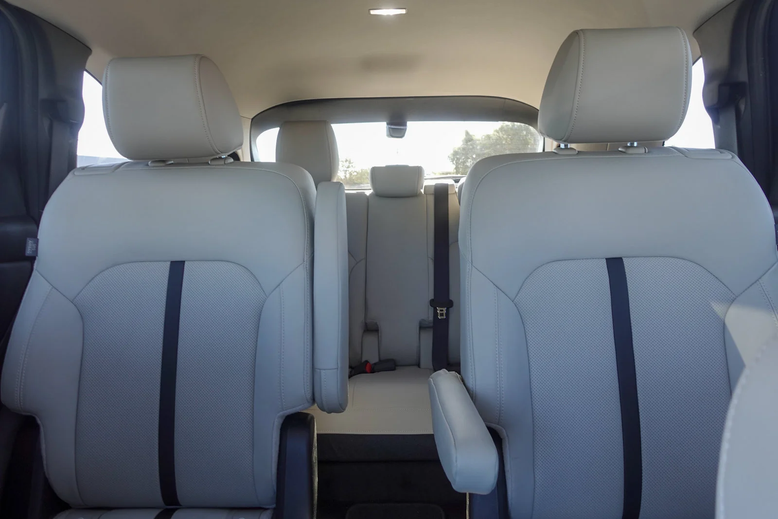 Certified Used 2024 Platinum Quartz Mazda Preferred image 15