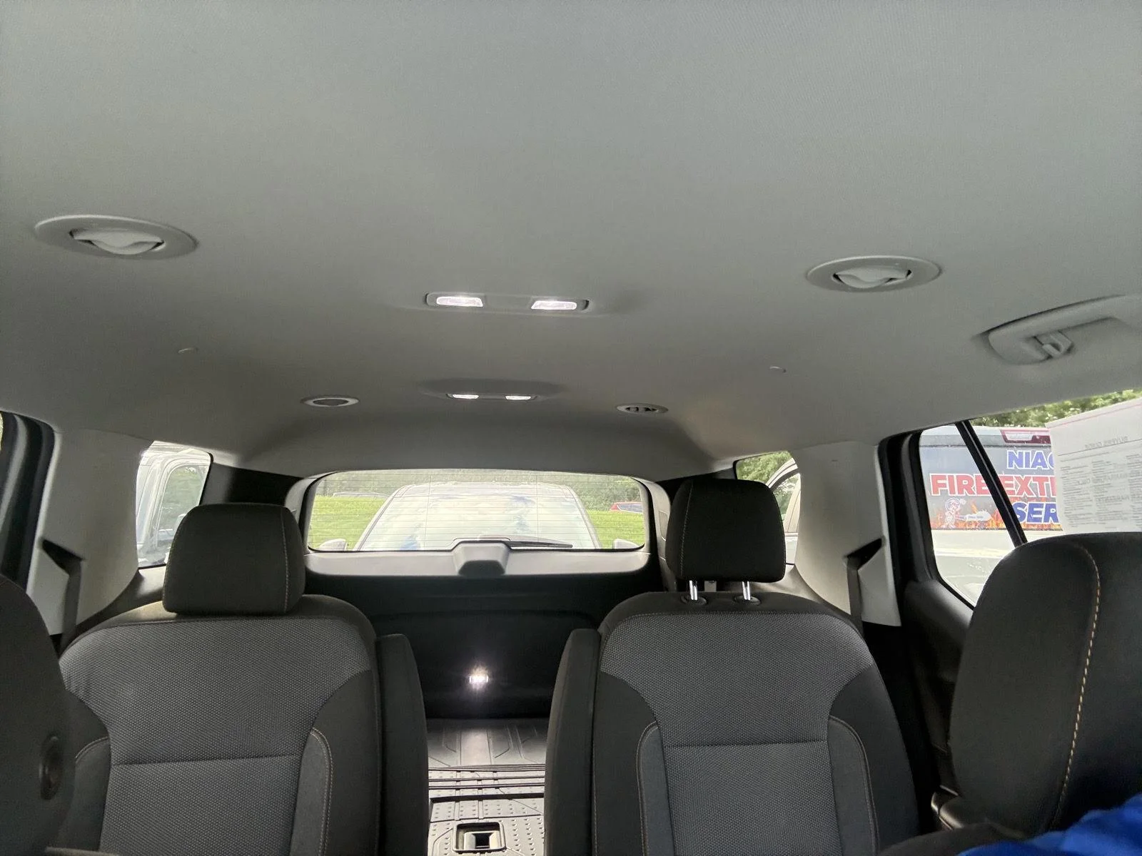 Used 2019 MOSAIC BLACK METALLIC Chevrolet LT Cloth image 10