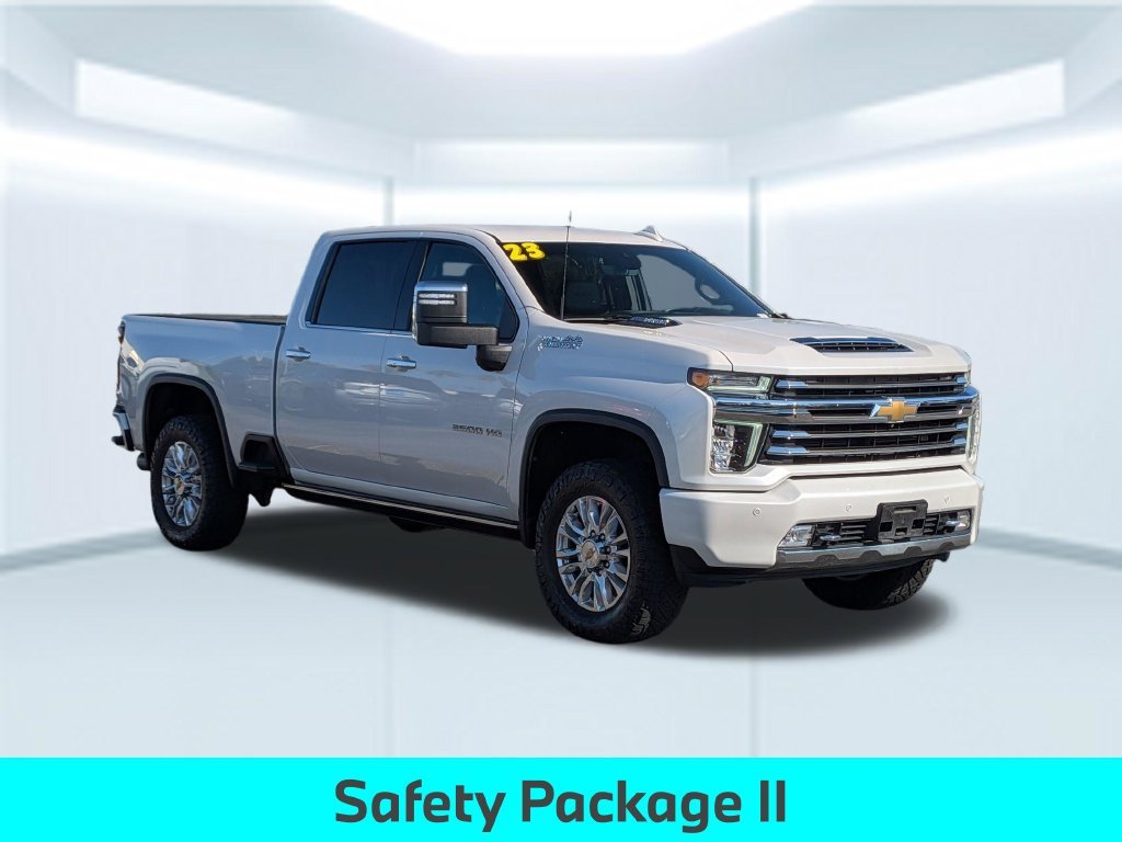 Used 2023 Beige Chevrolet High Country image 9
