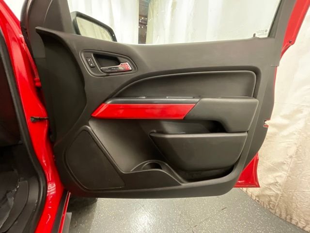 Used 2018 Red Chevrolet ZR2 image 22