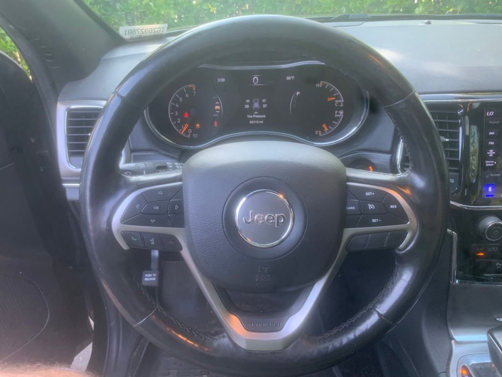 Used 2020 Diamond Black Crystal Pearlcoat Jeep Limited image 9