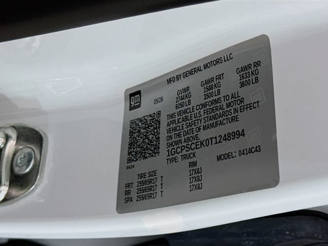 New 2026 Summit White Chevrolet LT image 33