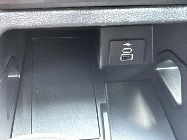 Used 2025 Beige Ford XL image 32