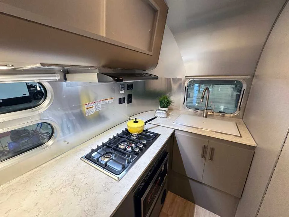 Used 2026 SILVER AIRSTREAM  image 19