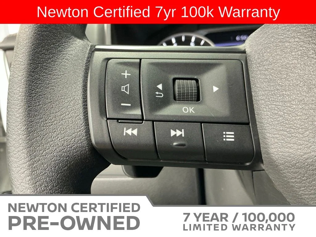 Certified Used 2025 Glacier White Nissan S image 27
