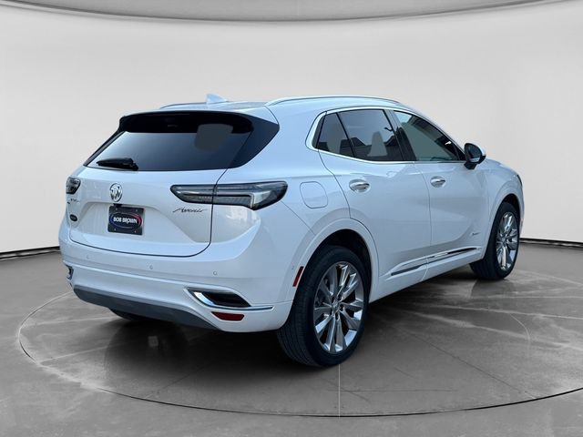 Used 2023 WHITE FROST TRICOAT Buick Avenir image 3