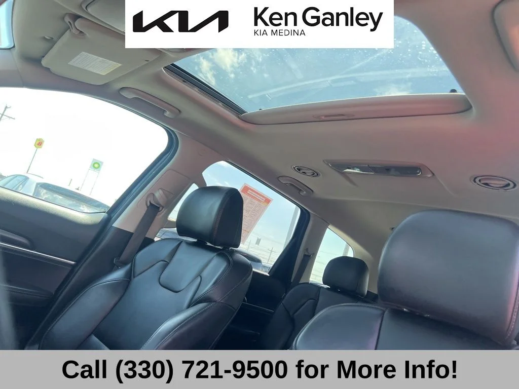 Used 2024 Black Kia S image 44