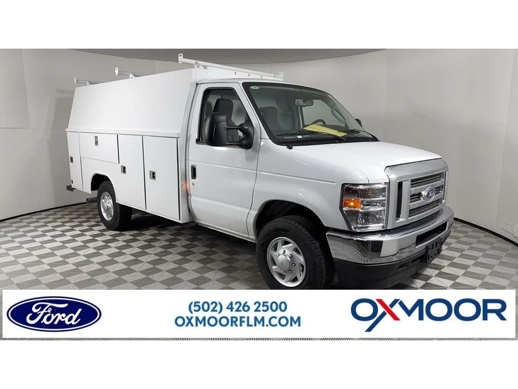 2025 Ford E-Series SRW E-350 Super Duty 138 in WB's photo