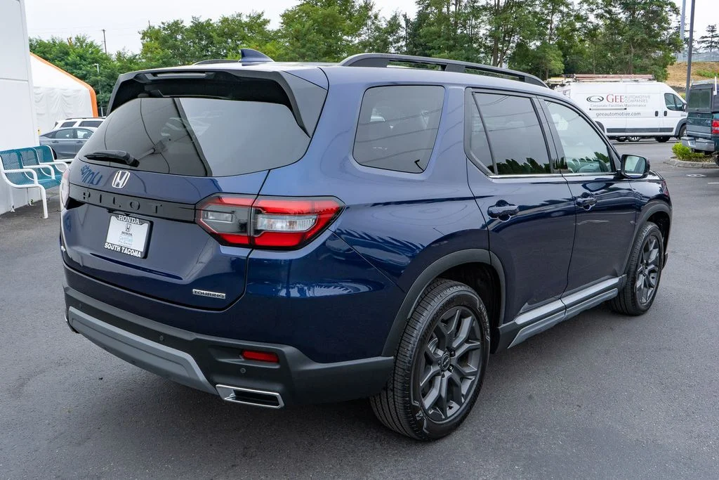 Certified Used 2024 Obsidian Blue Pearl Honda AWD TRG image 14