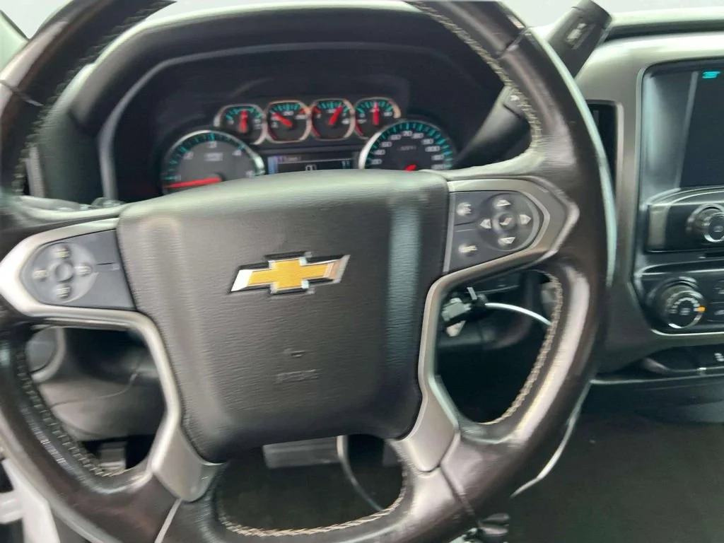 Certified Used 2018 SUMMIT WHITE Chevrolet LT image 9