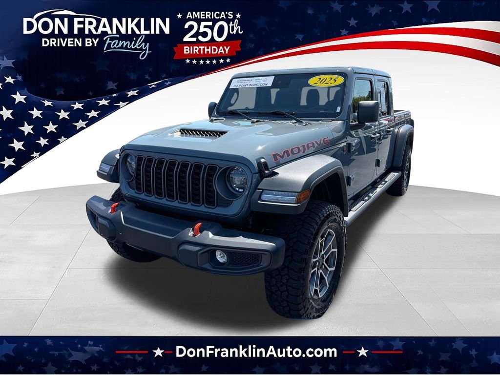 Used 2025 Gray Jeep Mojave image 1