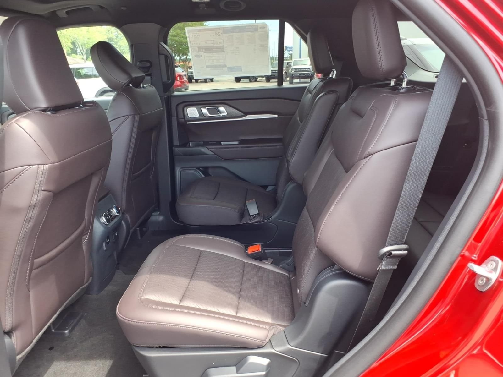 New 2026 Rapid Red Metallic Tinted Clearcoat Ford Platinum™ image 10