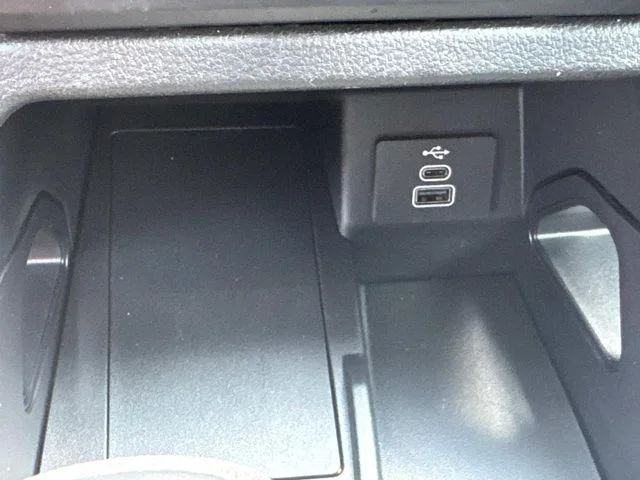Used 2025 Beige Ford XL image 32