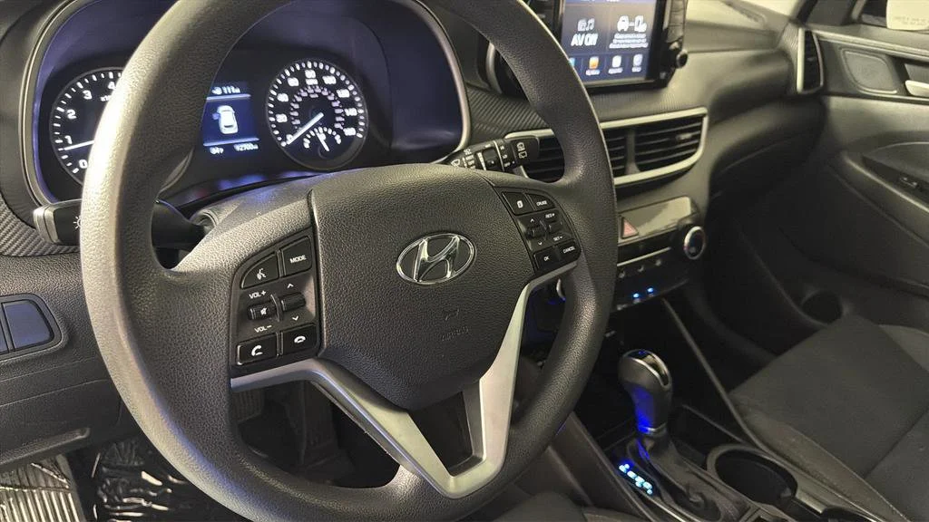 Used 2019 Blue Hyundai SE image 21